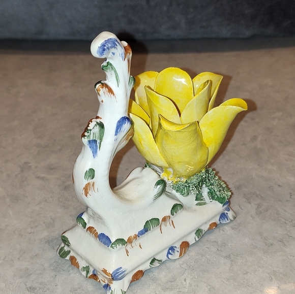 1950s BASSAŃO VICTORIAN FINE PORCELAIN CANDLE HOLDER HAND-PAINTED MADE IN ITALY - Picture 5 of 9